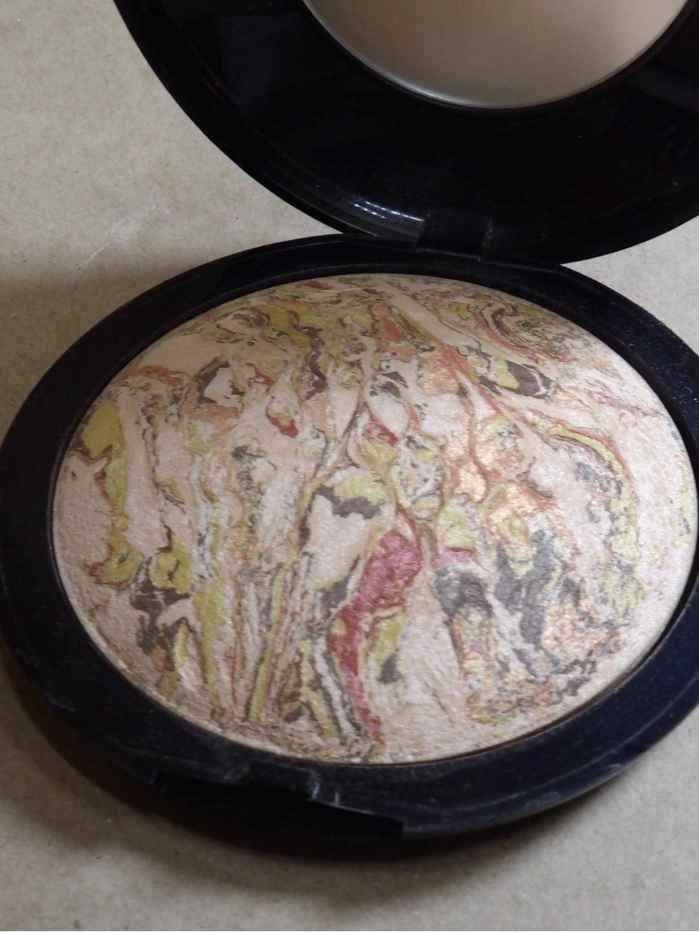 New W/O Box Laura Geller Baked Bronze -n- Brighten Roman Holiday 0.85